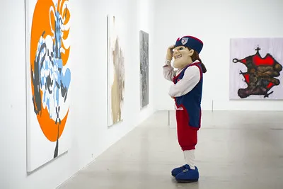 Quaker mascot view the art